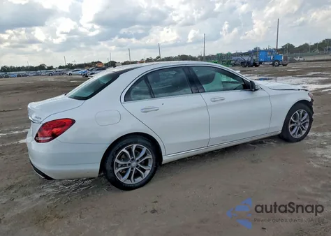 2015 Mercedes-Benz C 300 4Matic from USA, damaged, VIN 55SWF4KB3FU058272